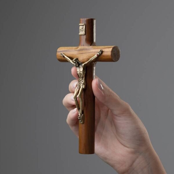 Crucifixo Madeira Cilíndrica